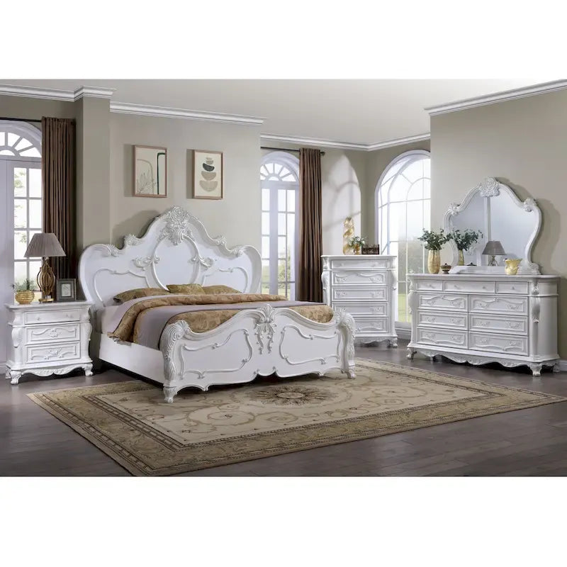 Chambre à coucher traditionnelle avec panneaux en bois massif